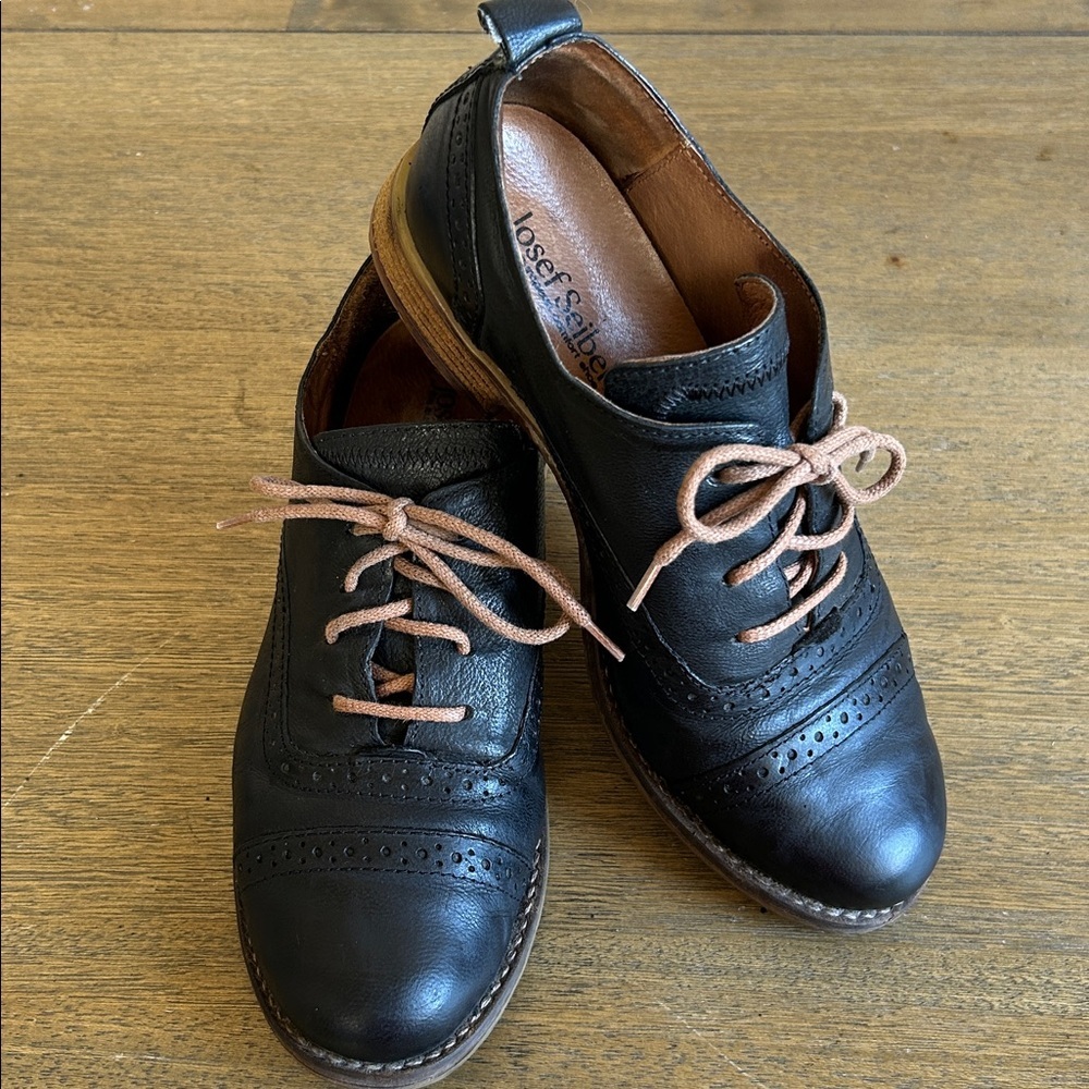 Joseph Seibel Black Leather Oxford Shoes Vintage-Style Contemporary Smart Casual